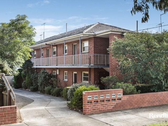 4/9 Violet Street, Essendon