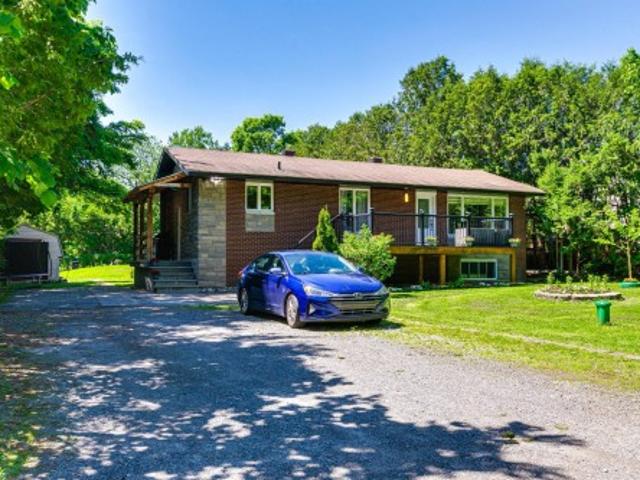 49 Vieux Chemin, Cantley, QC, J8V 2W2 house for sale | Listing ID 11045 | Royal LePage