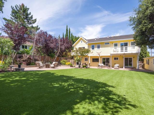 49 W Summit Drive