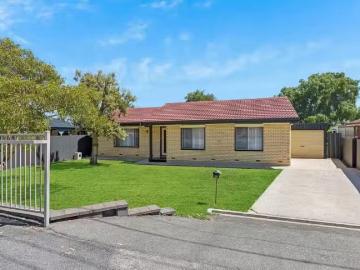 49 Aldinga Beach Road, ALDINGA BEACH, SA 5173 House for Rent