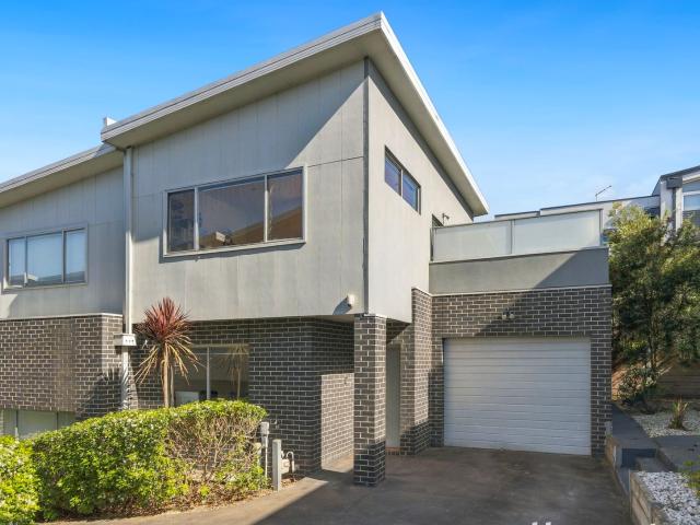 4/9 Austin Crescent, PASCOE VALE, VIC 3044
