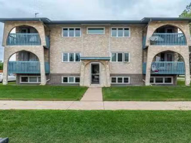 49 Avenue, Lloydminster, SK, S0M 0V4 house for sale Listin.