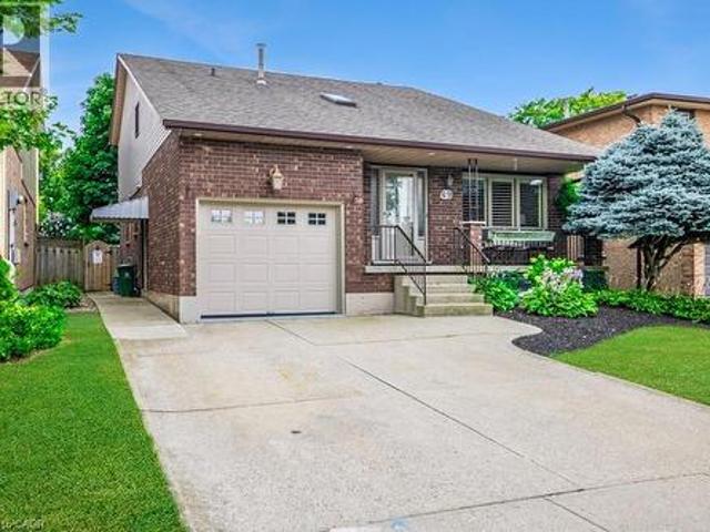49 Branthaven Drive, Stoney Creek, ON, L8J 2M2 house for sale | Listing ID 40851 | Royal LePage