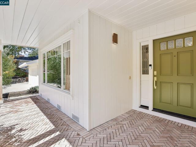 49 Corliss Dr