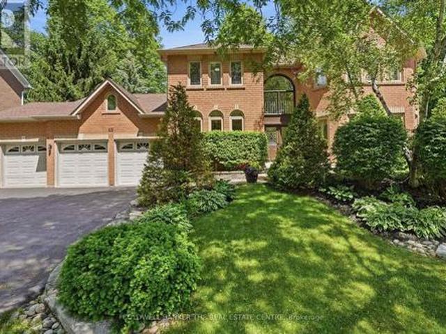 49 Falling Leaf Court, Aurora, ON, L4G 6K6 house for sale | Listing ID N13605 | Royal LePage