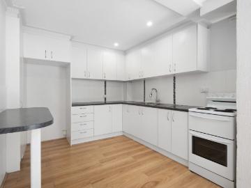 4/9 Farrer Place, Farrer ACT 2607, Australia