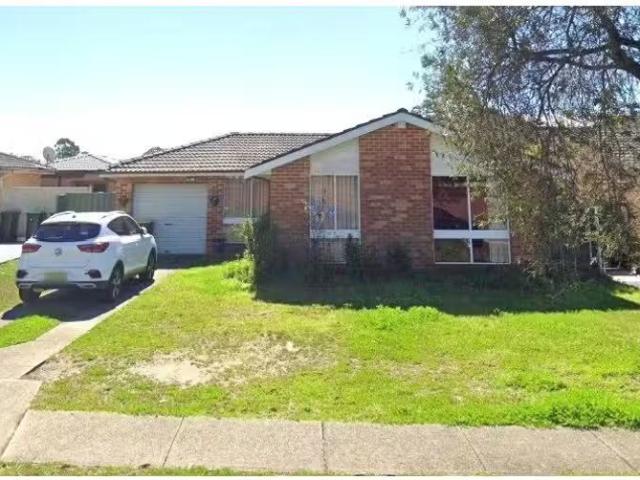 49 Galatea Street, Plumpton House for rent Listed by William.