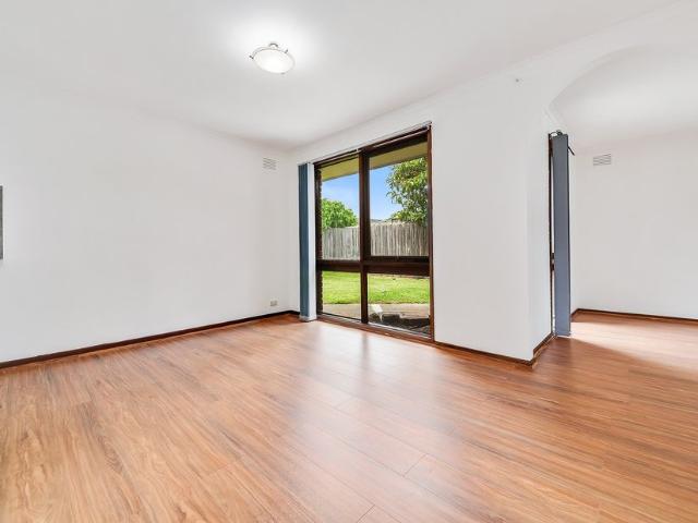 49 Glenelg Drive, CLAYTON SOUTH, VIC, 3169