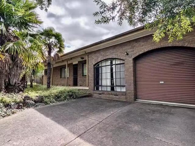49 Haversham Avenue, Wheelers Hill, VIC 3150