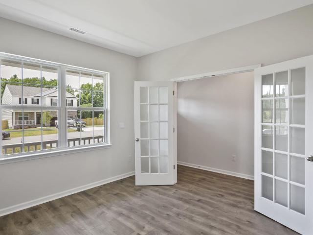 49 Hawley Glen Drive