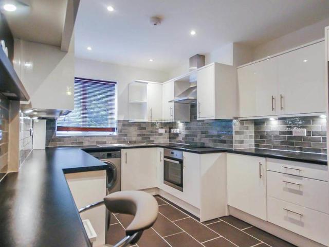 49 Hazelwell Street, Stirchley, B30 2JX, United Kingdom | 2 bed apartment for rent #20532637 | Rentberry