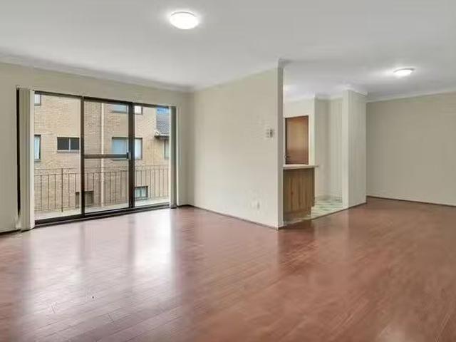 4/9 Hemmings Street, Penrith, NSW 2750