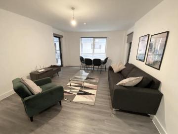 49 Hurst Street, Liverpool. 2 bed apartment to rent £1,150 pcm £265 pw