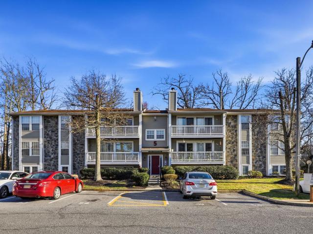 49 Kenwood Dr, Sicklerville, NJ 08081 | MLS #NJCD2113