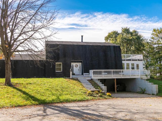 49 Lookout Court