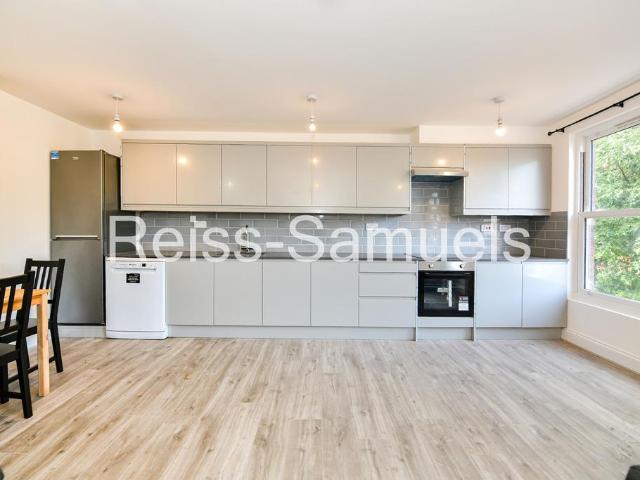 49 Lockesfield Place, London, E14 3AJ, United Kingdom | 6 bed townhouse for rent #139332453 | Rentberry