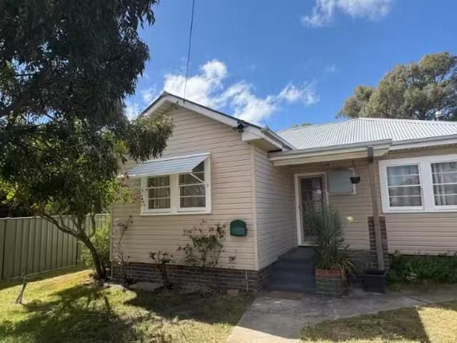 49 Mossman Street, ARMIDALE House for rent Listed by Property.
