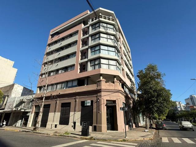 49 Nro. 451 Esq. 4 3º A