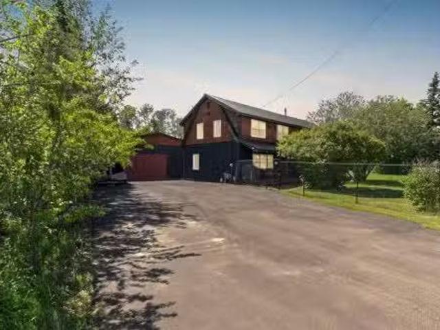 49 Poplar Crescent, Gregoire Lake Estates, AB, T9H 0L2 house.