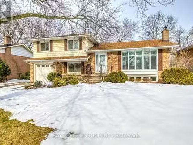 49 Rayne Avenue, Oakville, ON, L6H 1C1 house for sale Listi.