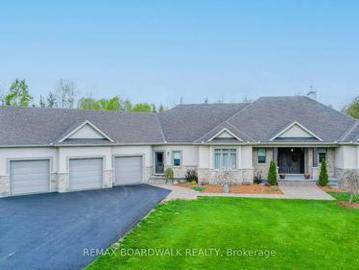 49 Sawgrass Circle, Ottawa, ON, K0A 1B0 house for sale | Listing ID X13486 | Royal LePage