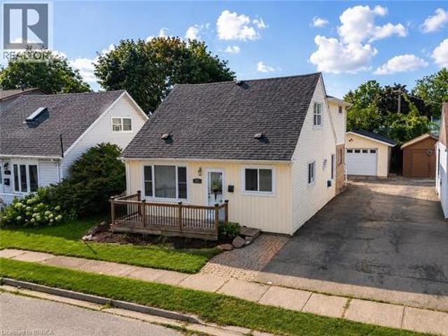 49 Seventh Avenue, Brantford, ON, N3S 1B3 house for sale | Listing ID 40856 | Royal LePage
