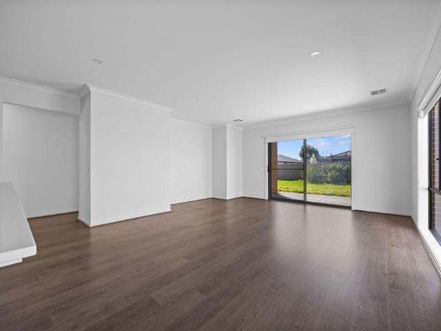 49 Spoonbill Avenue, Winter Valley