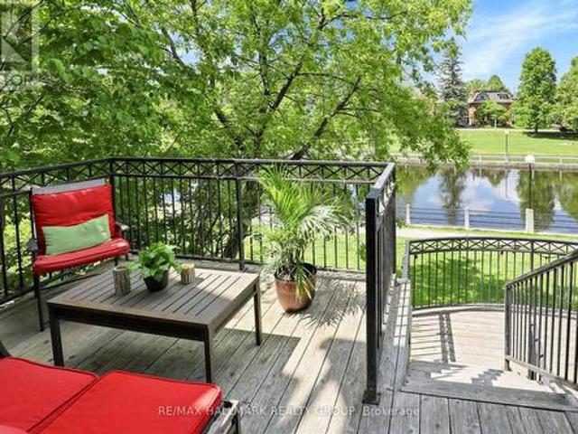 49B First Avenue, Ottawa, ON, K1S 2G1 house for sale | Listing ID X13542 | Royal LePage