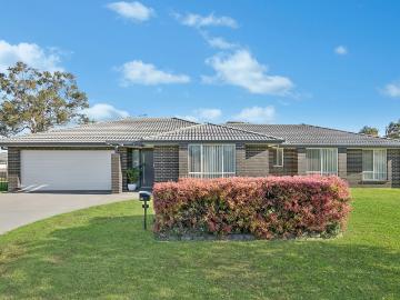 Cessnock, Narone Creek - Equipped kitchen