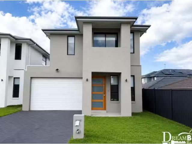 4 Makin Place, Riverstone House for rent Listed by Garima Baj.