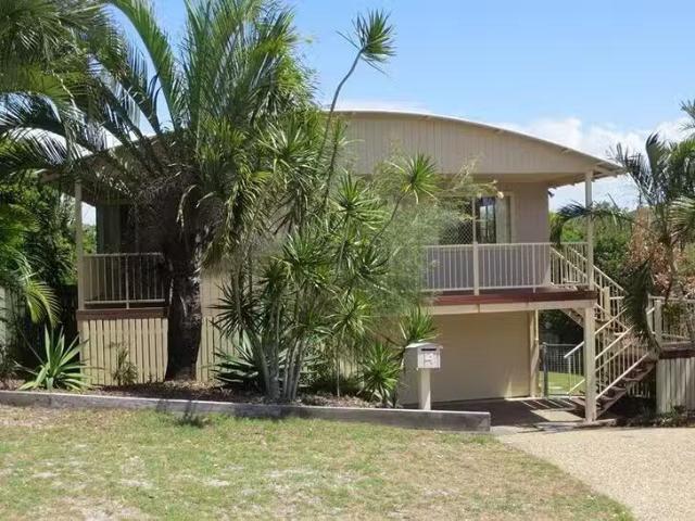 4 Maheno Court, Sunrise Beach, QLD 4567