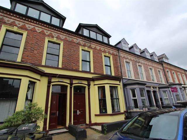 4 Malone Avenue, Malone Road, Belfast Property for rent at GOC estate agents Northern Ireland