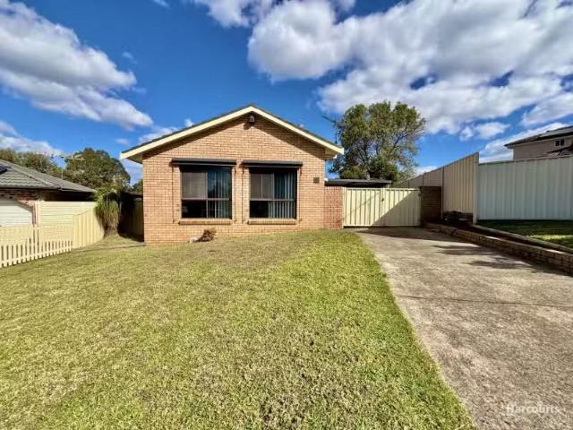4 Mame Place, KEARNS House for rent Listed by Campbelltown Re.