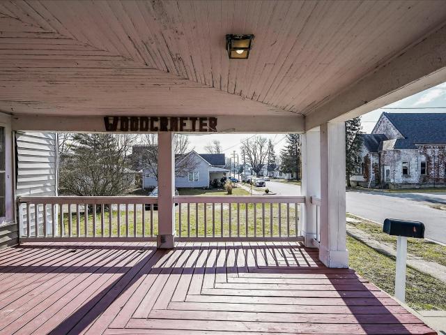 4 Maple Street
