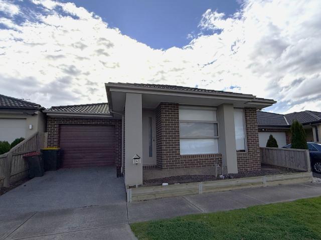 4 Maven Way, Tarneit