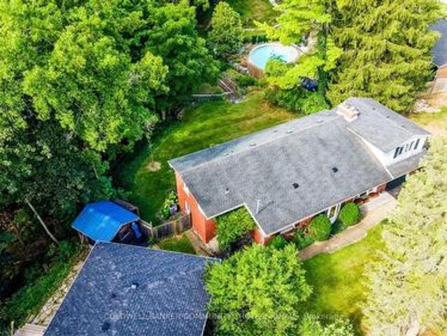 4 Mayfair Court, Hamilton, ON, L9H 3P2 house for sale | Listing ID X13717 | Royal LePage