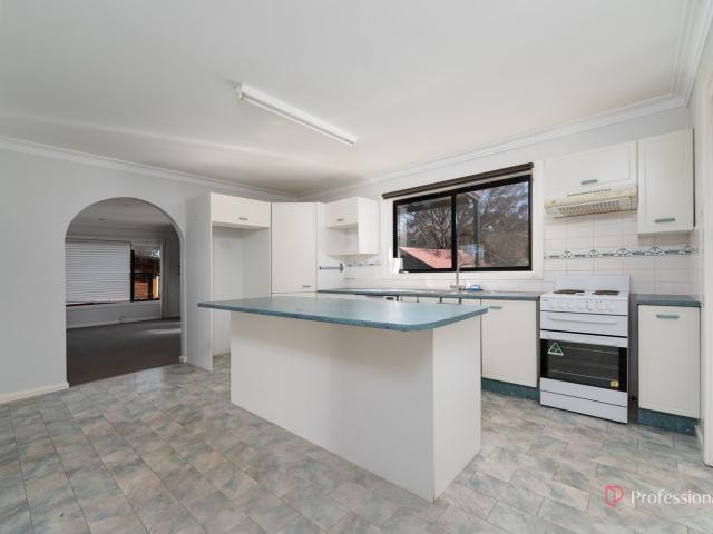 4 Mayfield AvenueArmidale NSW 2350, Australia