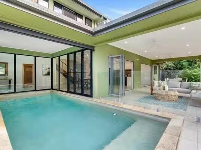 4 Mccoll Close, Redlynch, QLD 4870