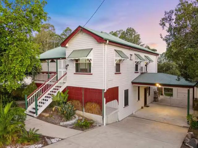 4 Mckell Street, BRASSALL, QLD 4305 House for Rent