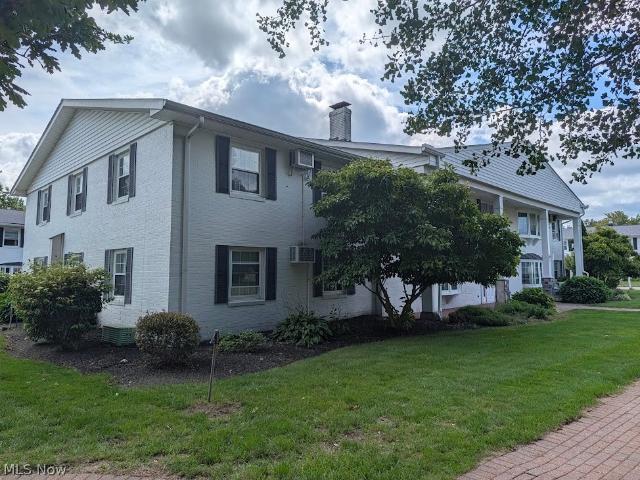 4 Meadowlawn Drive 19