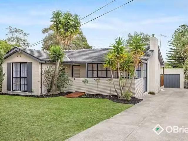 4 Merlin Court, Frankston, VIC 3199