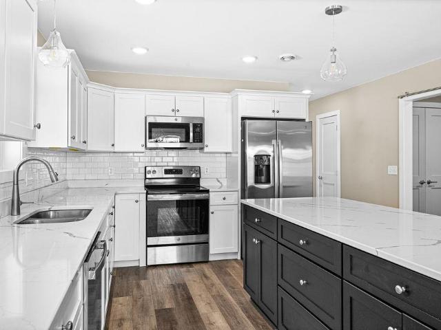 4 Michele Lane
