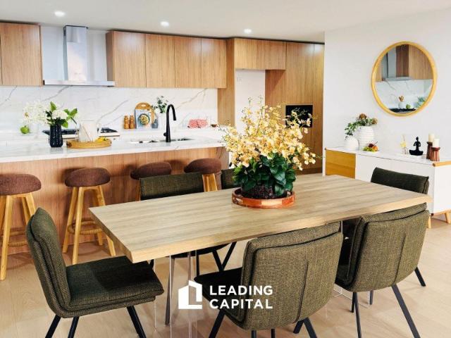 4 Mins Drive to the Metro Station! Brand New and Ready to Move in!