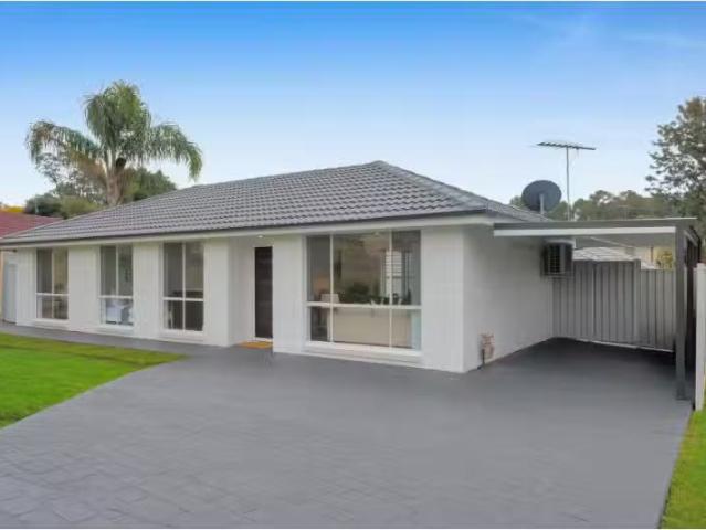 4 Montague Place, Rosemeadow House for rent Listed by Leasing.