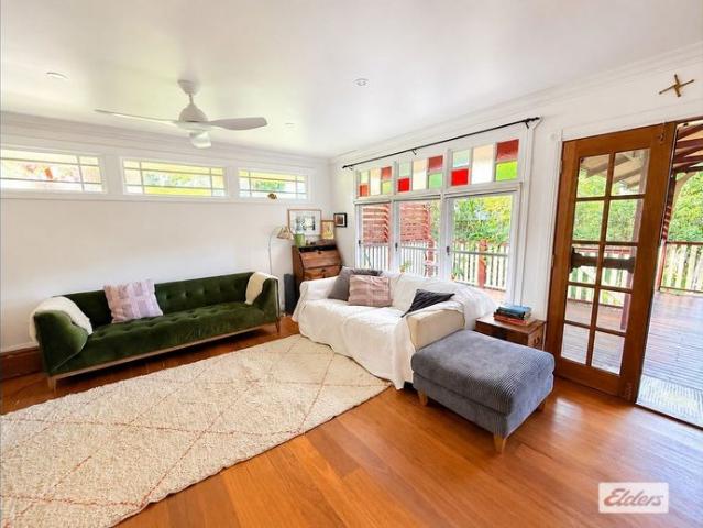 4 Month Lease Only* Fully Furnished Charming Family Home in the Heart of Bilambil Village Internet Included!