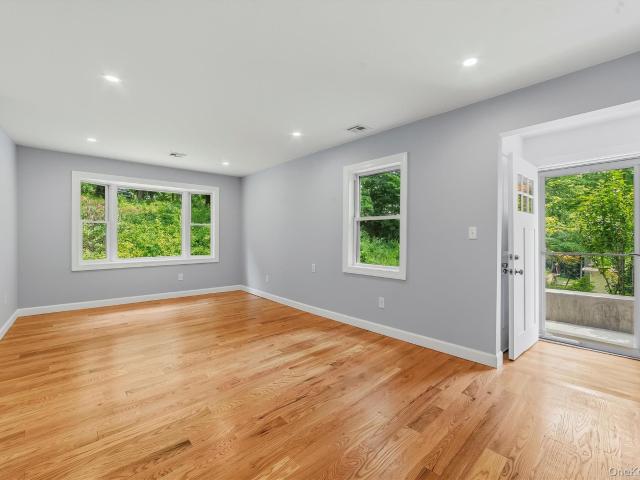 4 Narcissus Drive