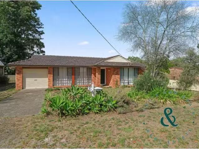 4 Navy Nook, Tanilba Bay House for rent Listed by Renee Ross.