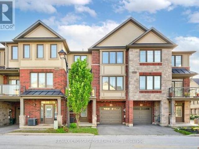 4 Near Lane, Hamilton, ON, L9G 0H2 house for sale | Listing ID X14111 | Royal LePage