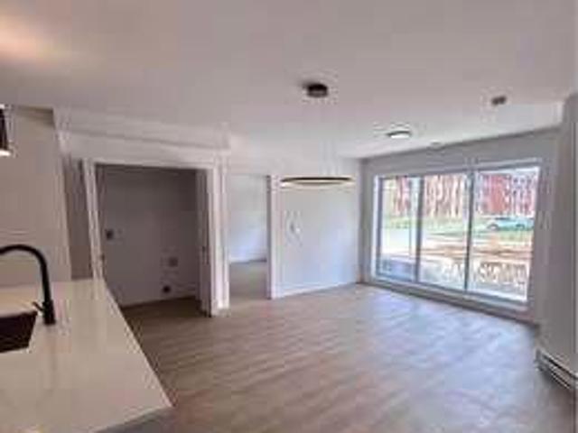 4 ½ Neuf 2 Chambres + 2 Salles De Bain
