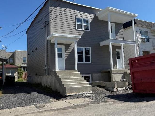 4 ½ NEUF À LOUER À SAINT JEAN SUR RICHELIEU! ✨